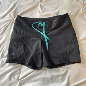 Athleta active shorts